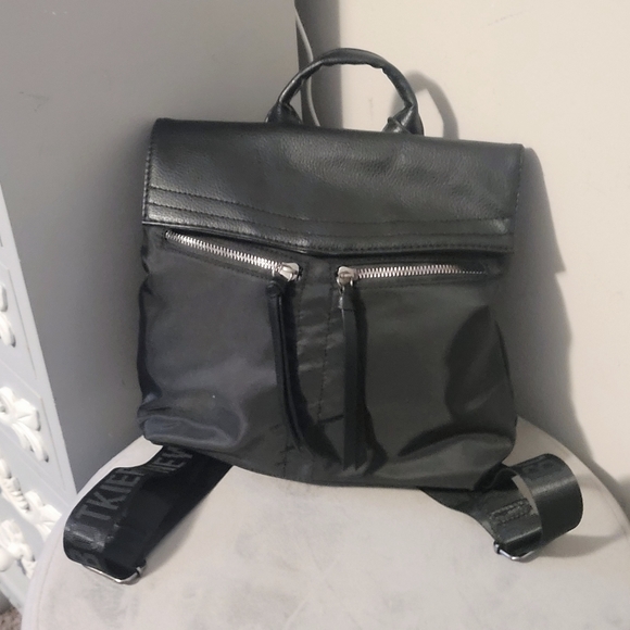 Botkier small backpack black NWT - Picture 5 of 15